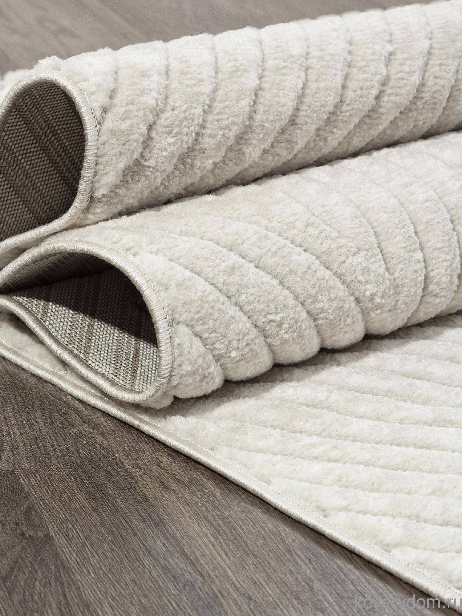 Ковер JUNO E132AW CREAM / CREAM Ковер JUNO E132AW CREAM / CREAM
